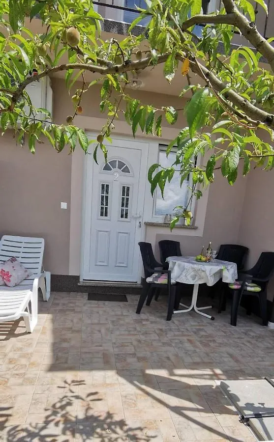 Apartments Zdenka Labin